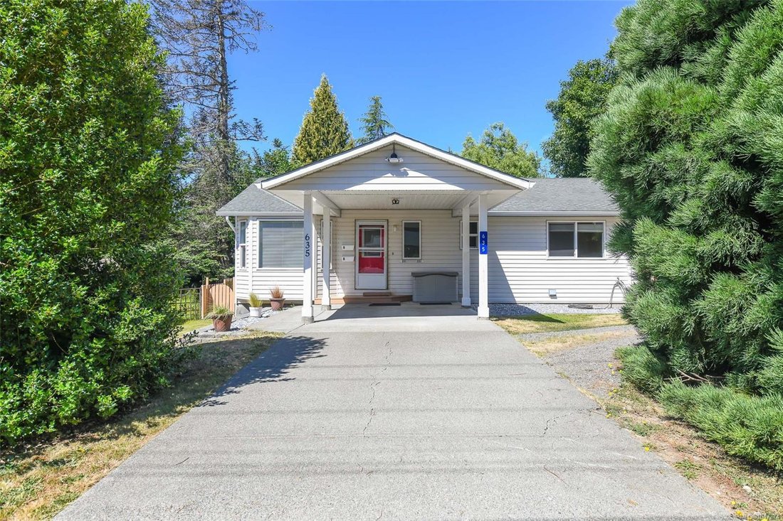 House in Comox, British Columbia, Canada 1 - 18699161