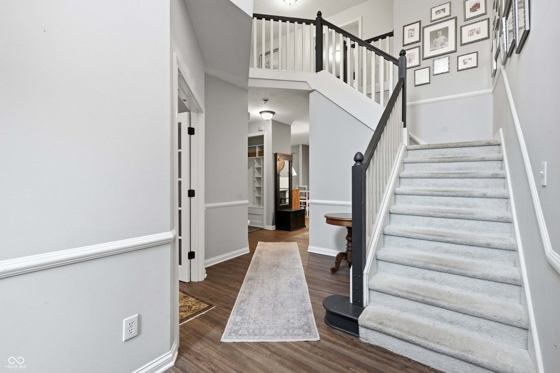 House in Zionsville, Indiana, United States 3 - 18696756