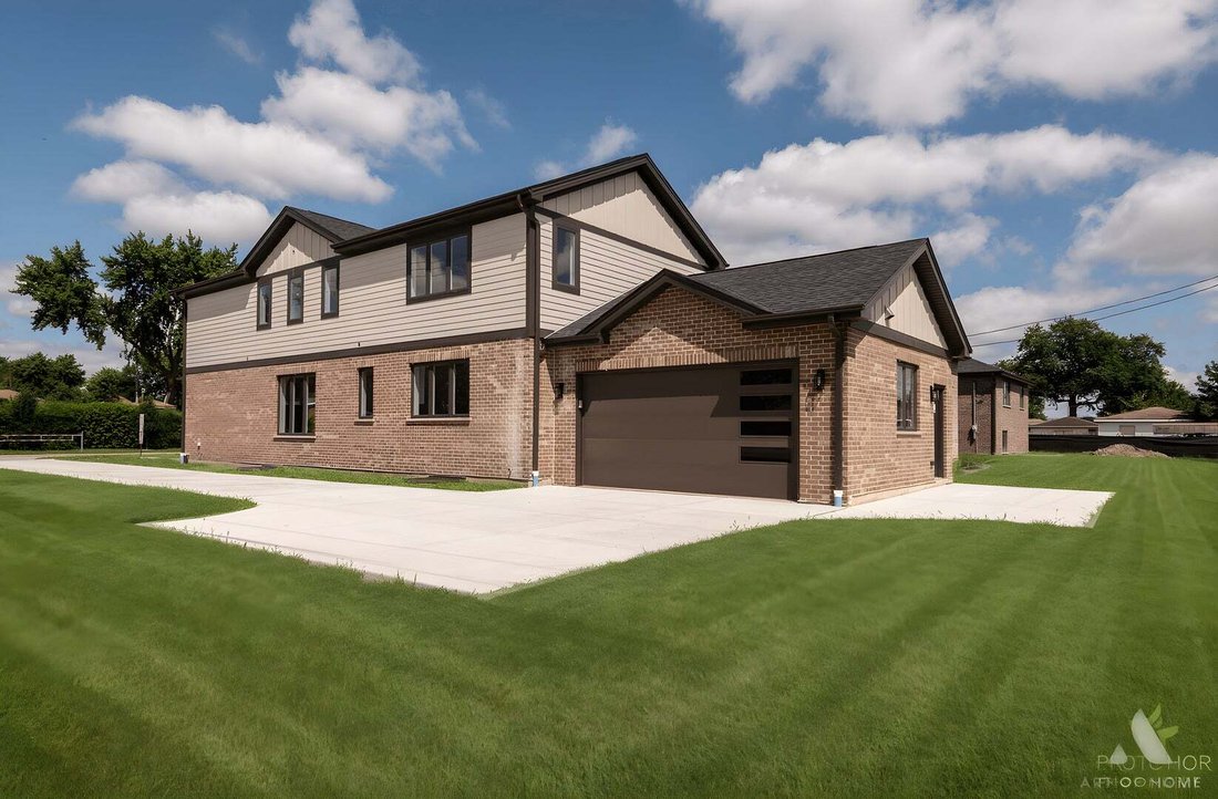 House in Bridgeview, Illinois, United States 3 - 18697663