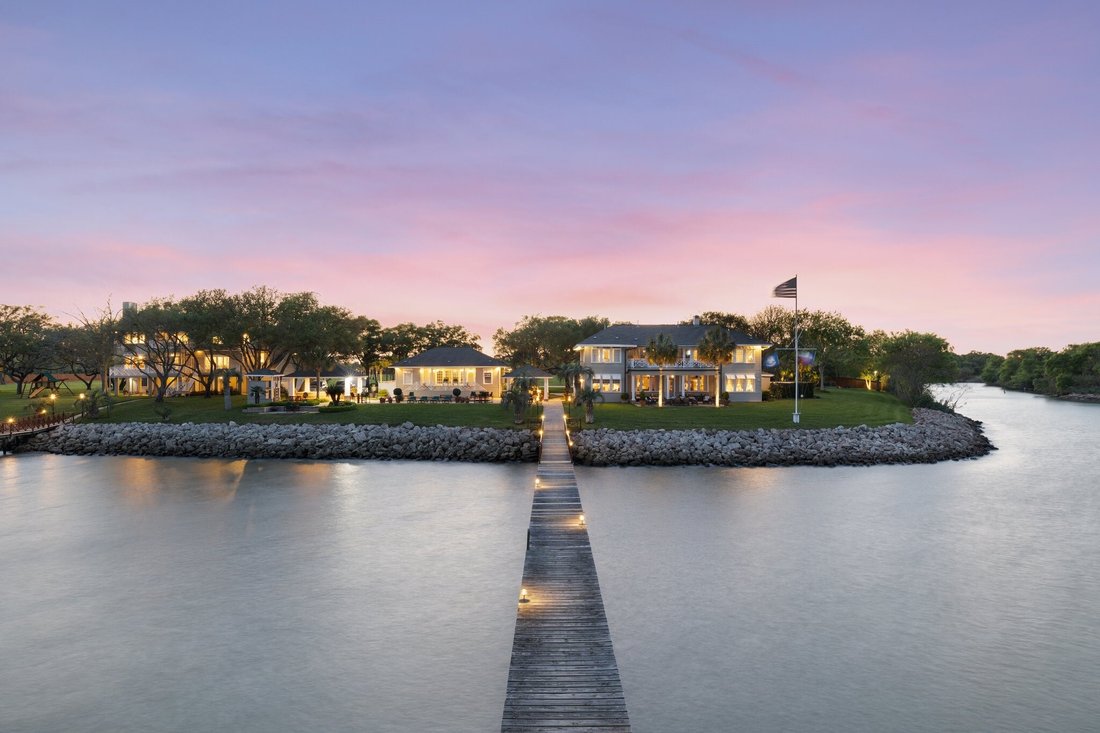 Farm Ranch in La Porte, Texas, United States 4 - 18696611