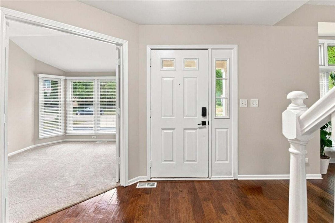 House in Buffalo Grove, Illinois, United States 5 - 18697779