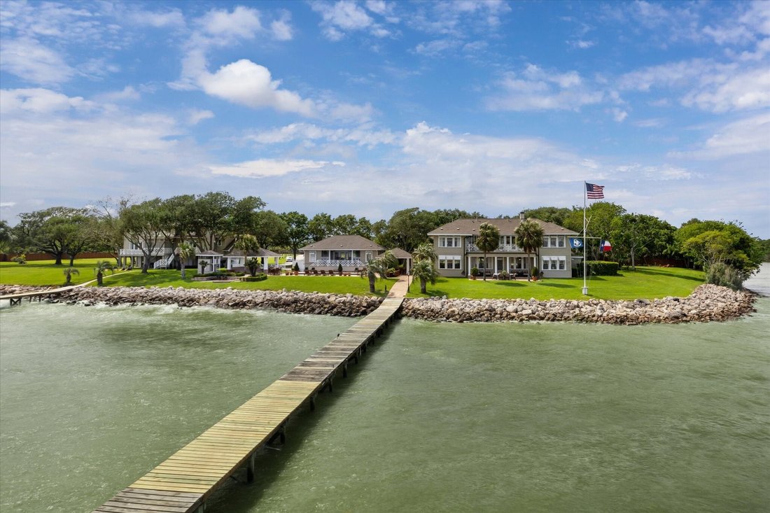 Farm Ranch in La Porte, Texas, United States 5 - 18696611