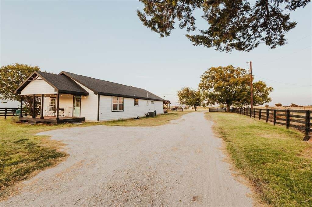 Corps de ferme à Grandview, Texas, États-Unis 2 - 18698551