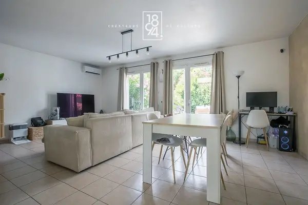 House in Granettes-Jauberte-Sainte Anne, Aix-en-Provence, France 2 - 18404074