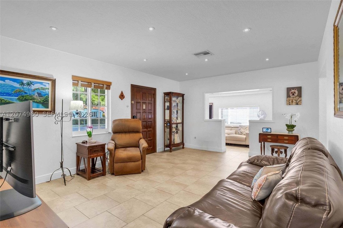 House in Miami, Florida, United States 4 - 18697311