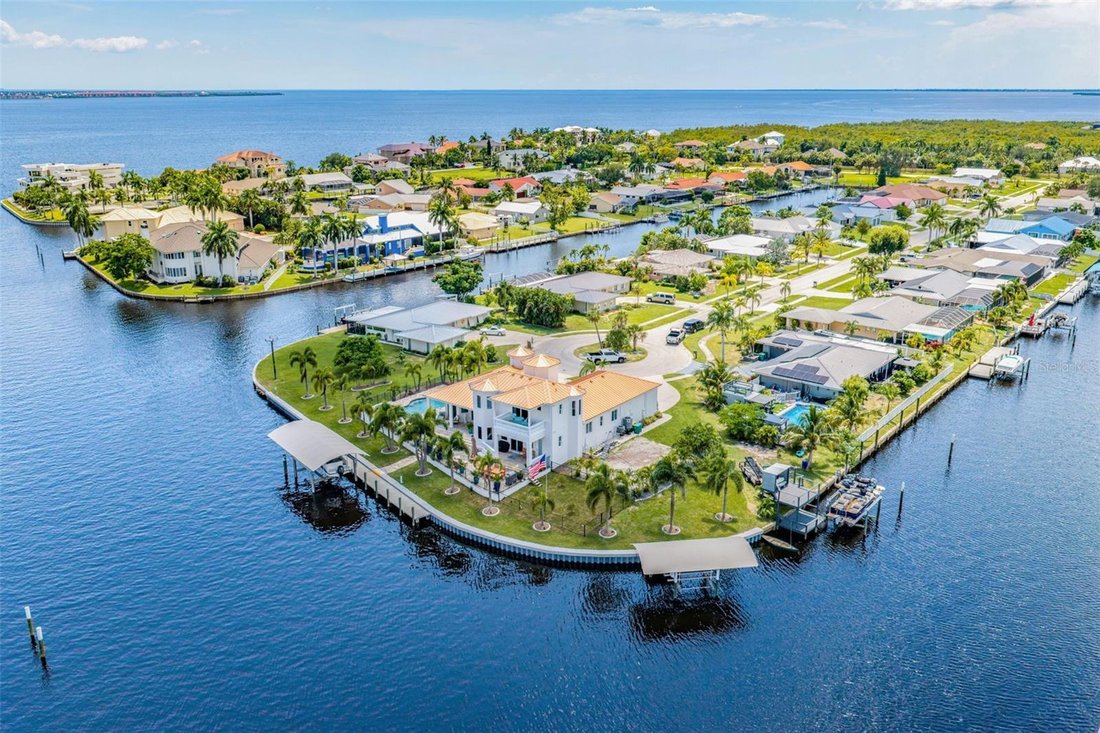 Maison à Port Charlotte, Floride, États-Unis 3 - 17259565