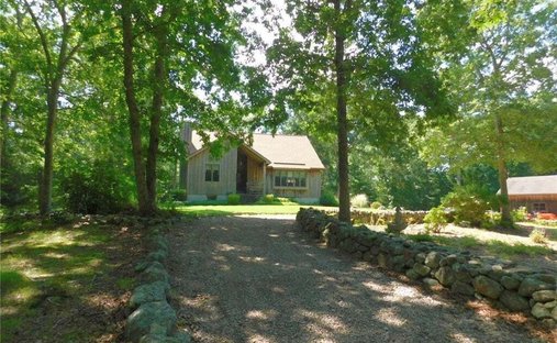 House in South Kingstown, Rhode Island, United States 1