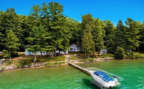 Casa a Alden, Michigan, Stati Uniti 1