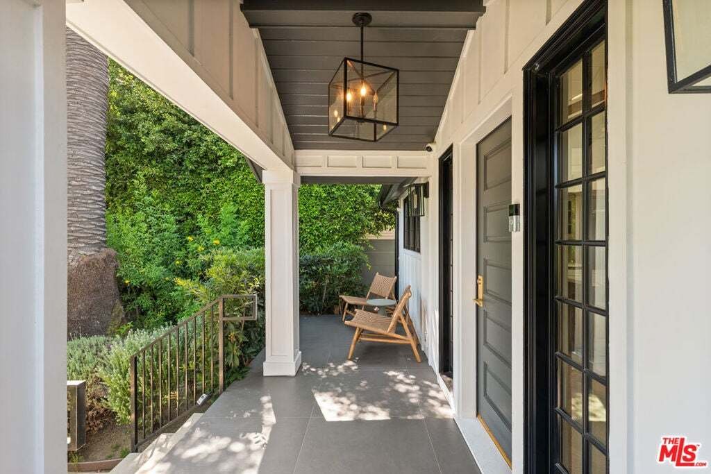 House in Los Angeles, California, United States 3 - 18697060