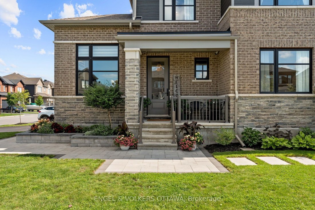 House in Ottawa, Ontario, Canada 4 - 18699153