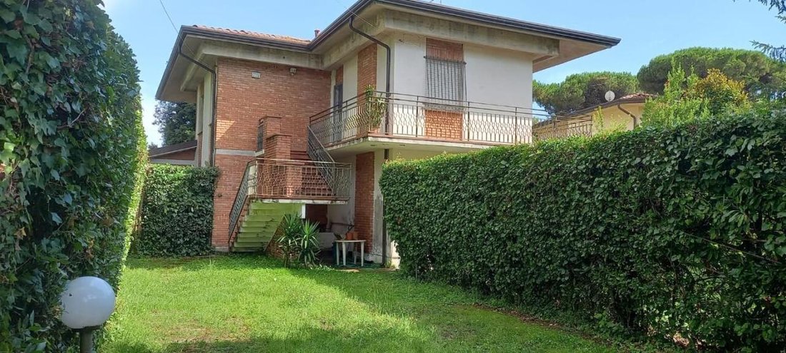 Casa di campagna a Centro, Massa, Italia 2 - 18698105