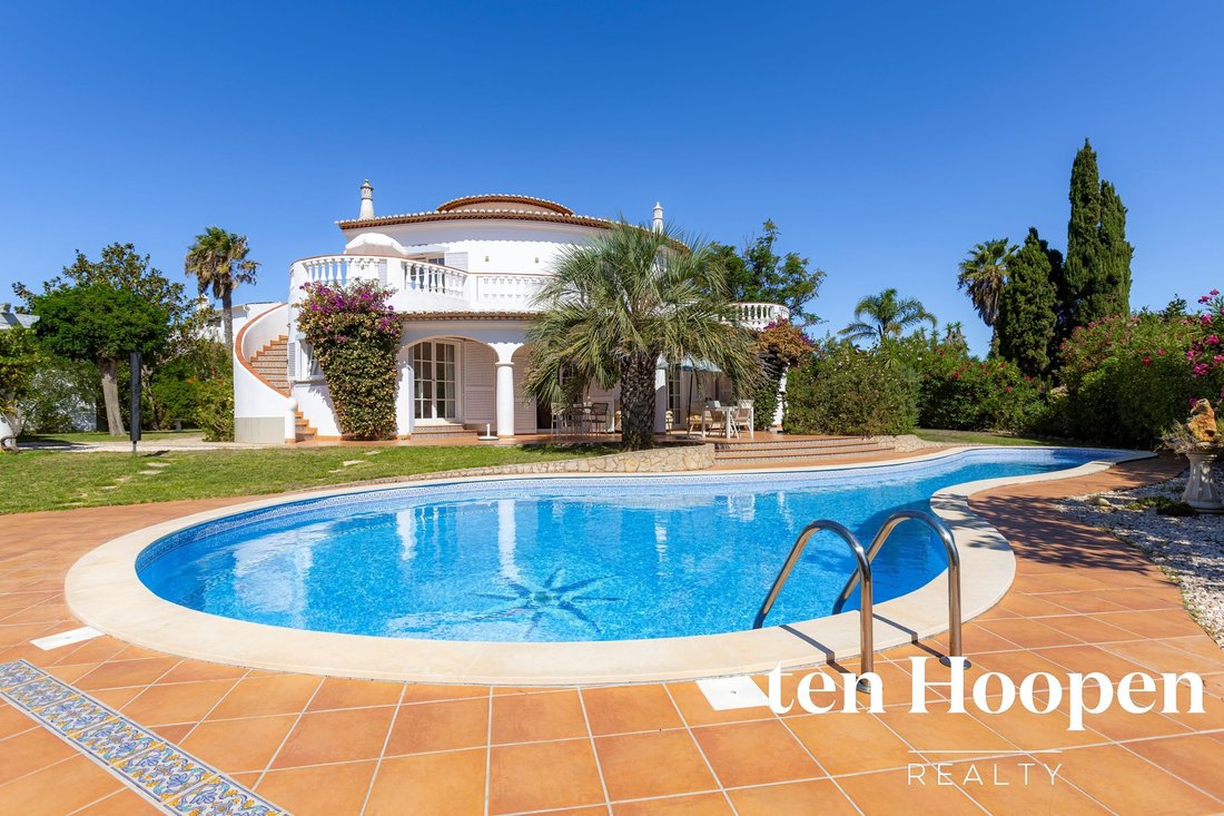 Villa in Praia da Luz, Algarve, Portugal 2 - 18699192
