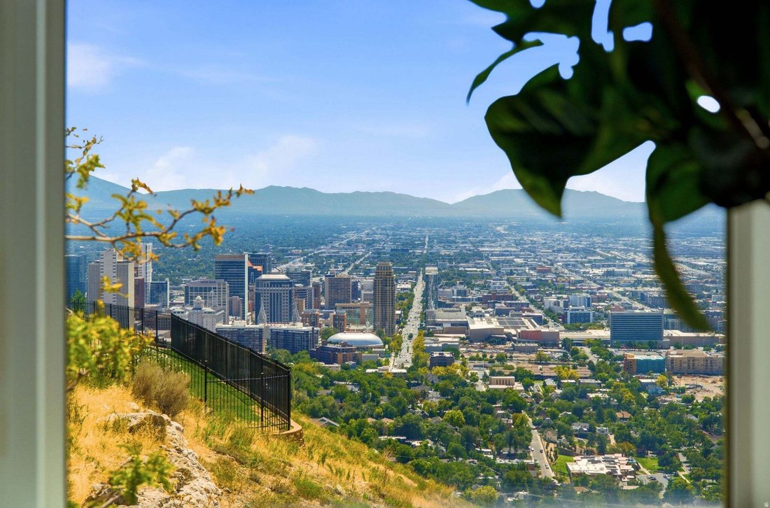 House in Salt Lake City, Utah, United States 5 - 18697208