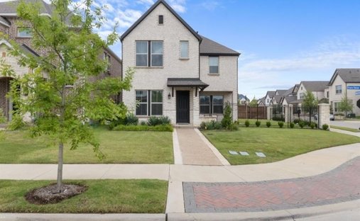 House in Arlington, Texas, United States 1