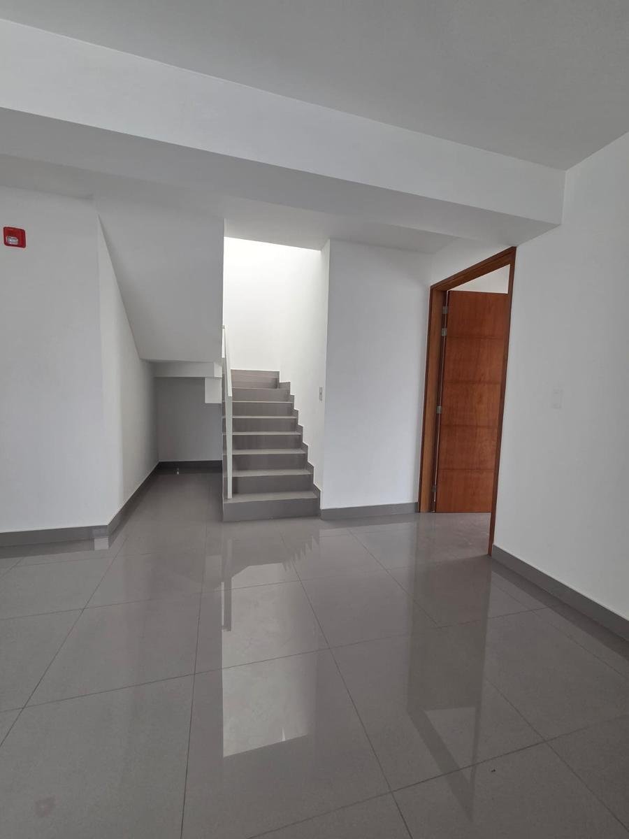 Wohnung in Lima, Belarus 4 - 18696535