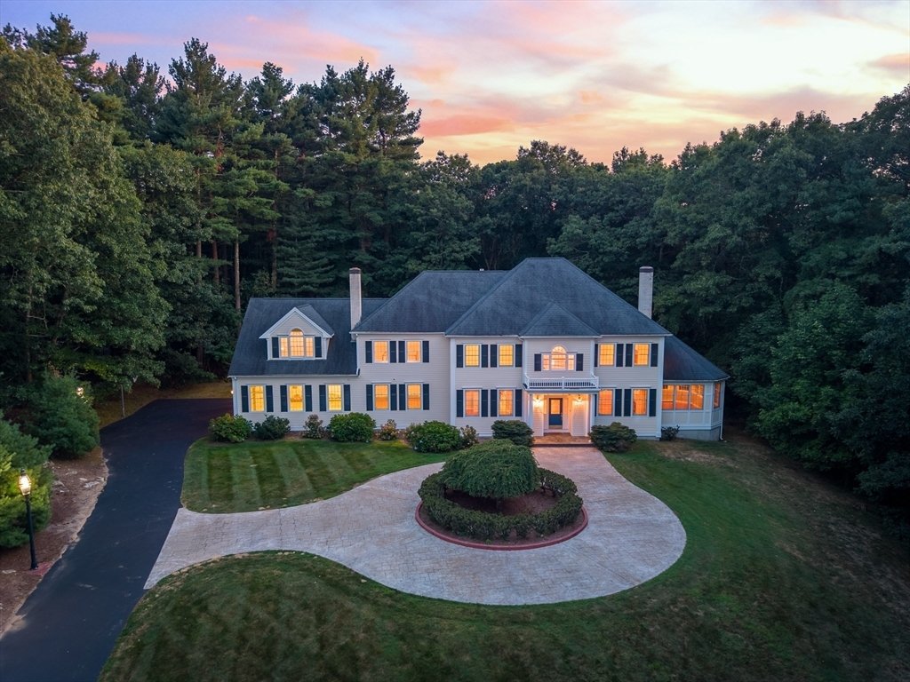 Casa a Canton, Massachusetts, Stati Uniti 1 - 18693430