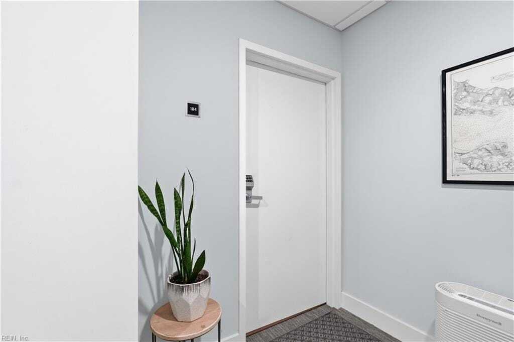 Condo in Norfolk, Virginia, United States 4 - 18697062