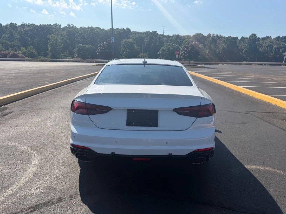 Coupe in Wilkes Barre, PA, United States 4 - 18699594