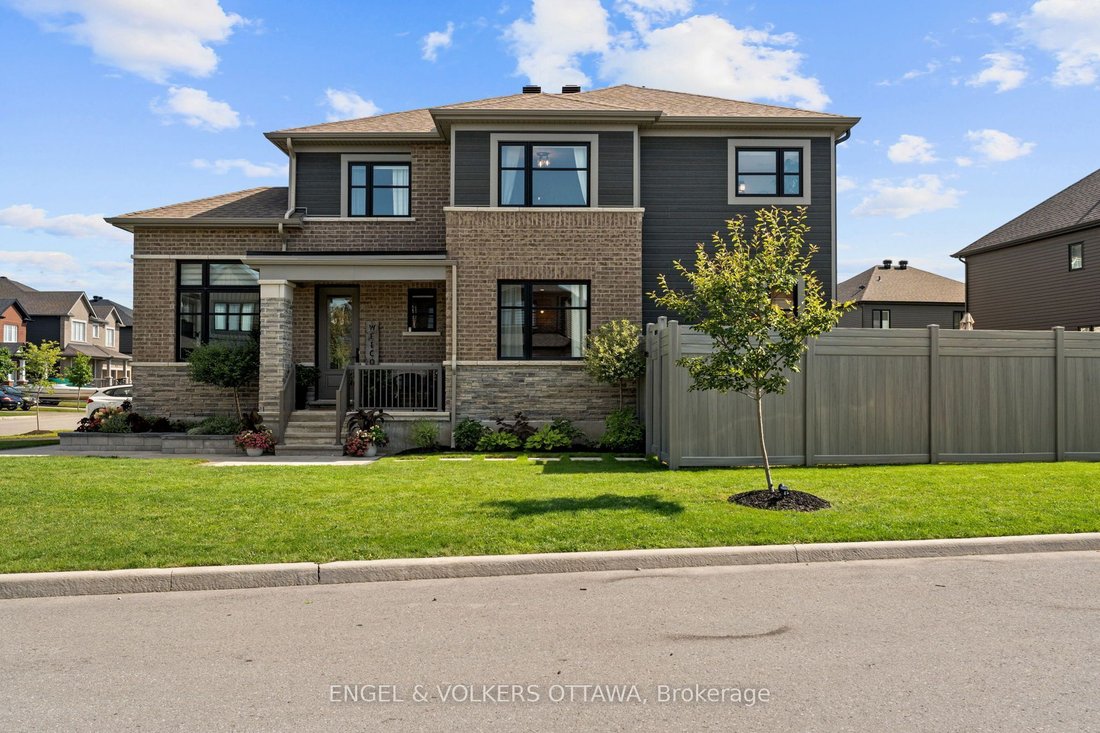 House in Ottawa, Ontario, Canada 3 - 18699153