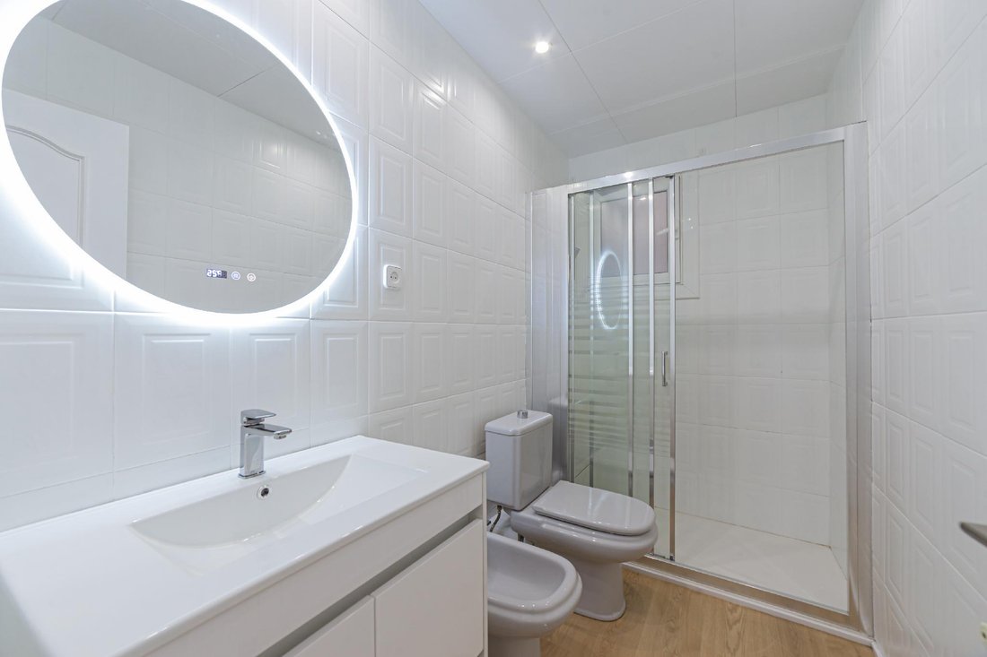 Apartment in Sarrià-Sant Gervasi, Barcelona, Spain 3 - 18302695