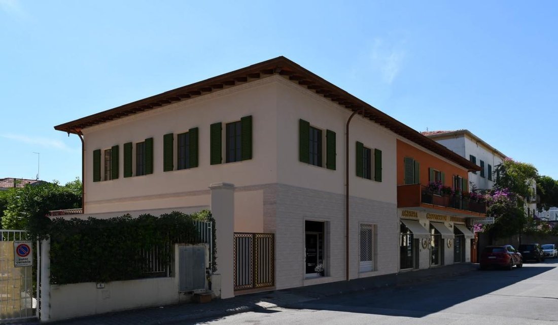 House in Center, Forte dei Marmi, Tuscany 2 - 18698971