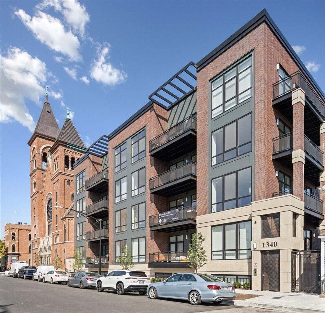 Condo in Chicago, Illinois, United States 1 - 18697746