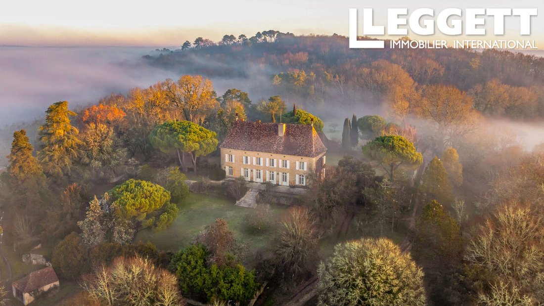 Castle in Pezuls, Nouvelle-Aquitaine, France 2 - 17951790