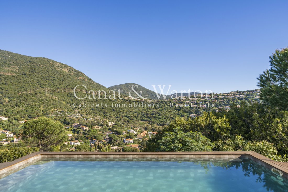 Villa en Sud, Cavalaire-sur-Mer, Francia 1 - 17666720