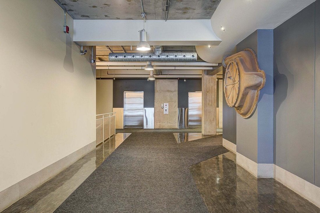 Condo in Montreal, Quebec, Canada 3 - 18699123