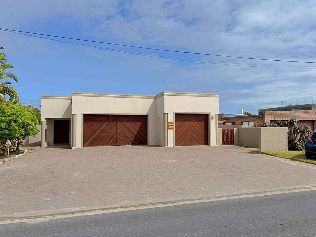 House in Saint Helena Bay, Western Cape, South Africa 4 - 18696433