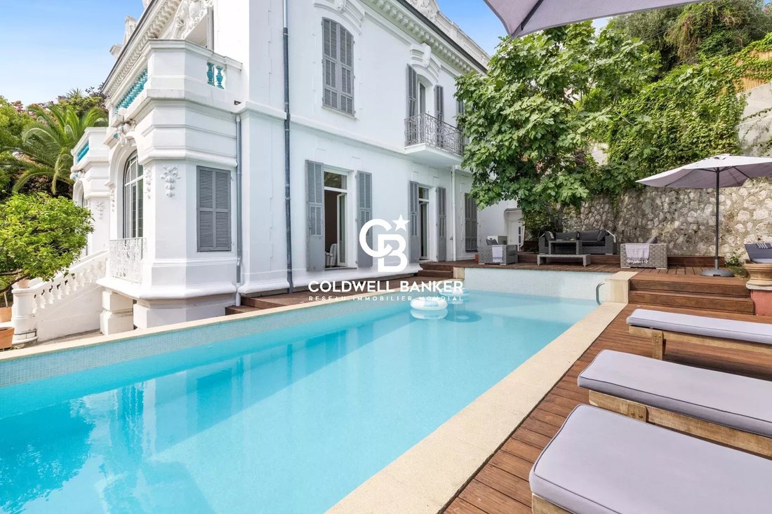 Villa in Mont Boron, Nice, Provence-Alpes-Côte d'Azur 1 - 18696018