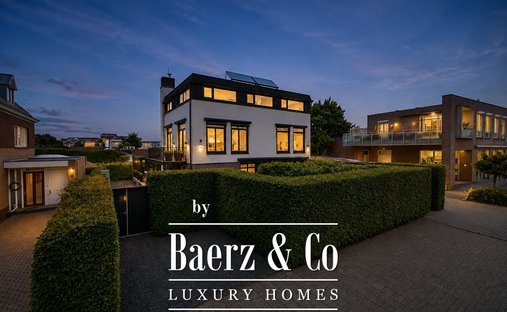 Villa in Mijdrecht, Utrecht, Netherlands 1