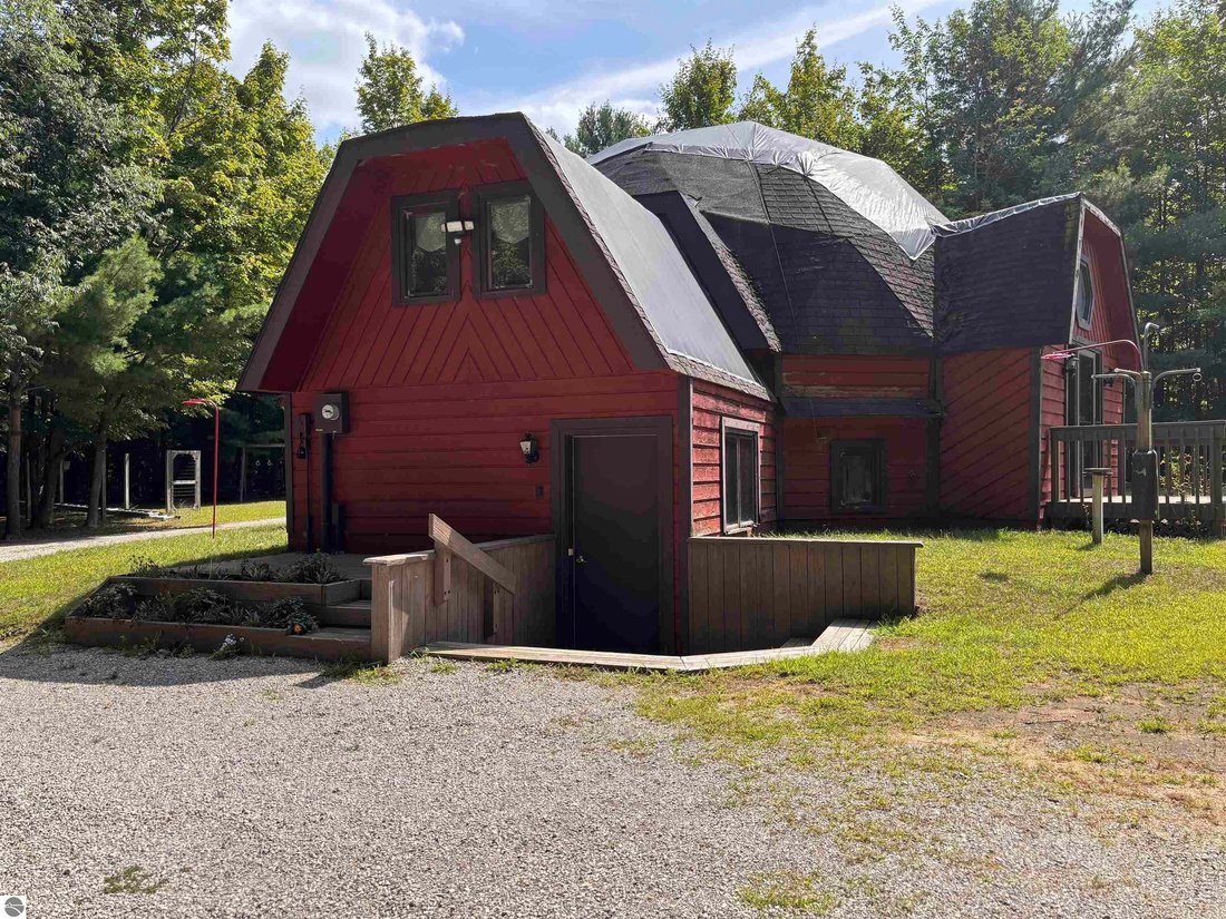 House in Traverse City, Michigan, United States 5 - 18697478