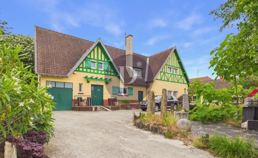 Maison à Houssières, Châtenay-Malabry, France 1