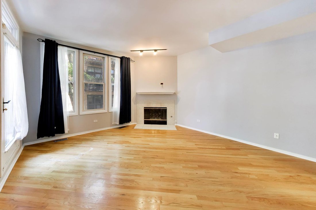 Townhouse in Chicago, Illinois, United States 5 - 18697680
