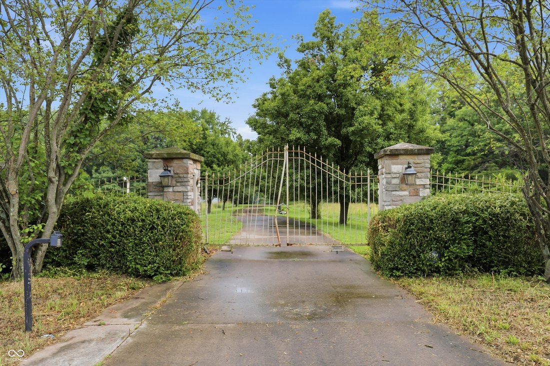 Land in Brazil, Indiana, United States 1 - 18696093