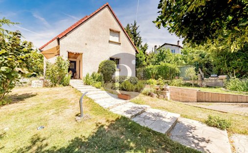 House in Centre, L'Haÿ-les-Roses, France 1