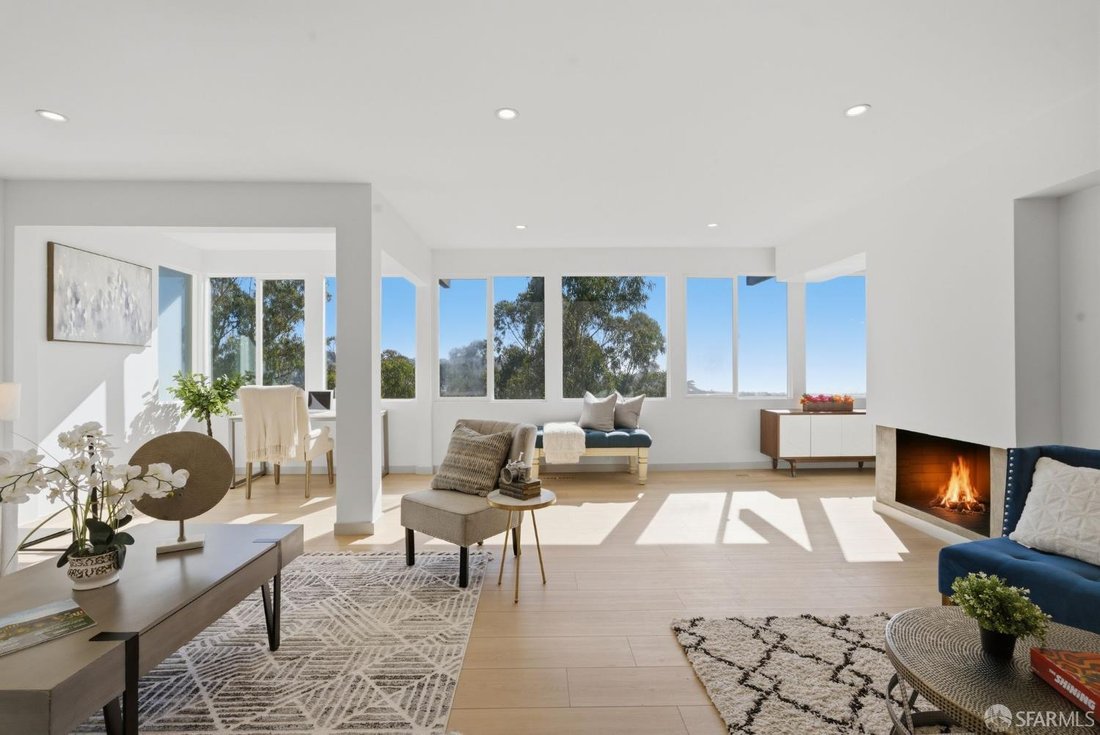 Condo in San Francisco, California, United States 2 - 18696815