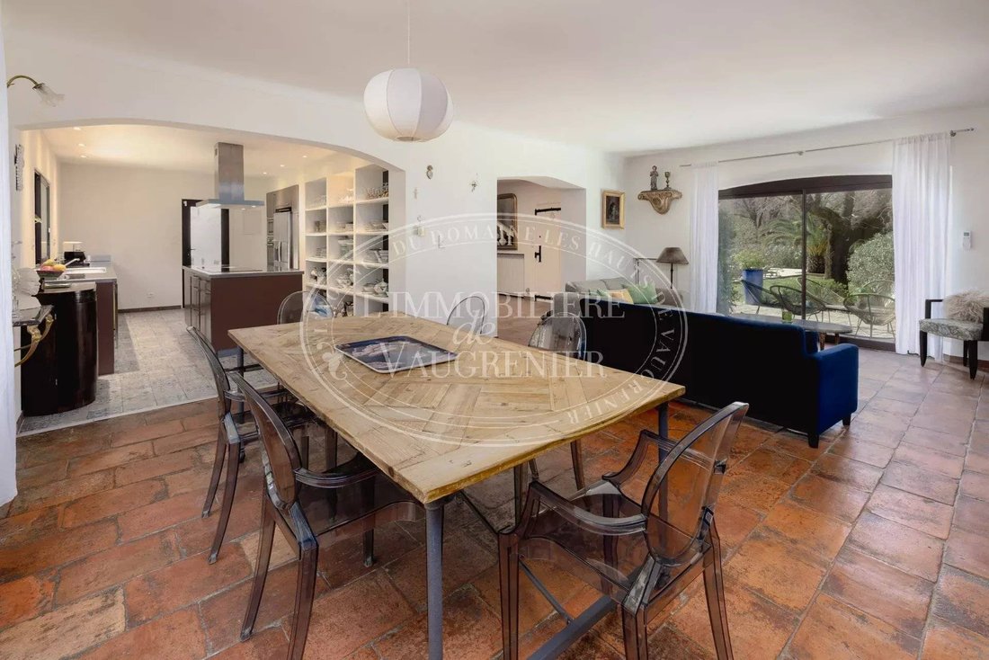 House in Nord, Roquefort-les-Pins, France 3 - 17562440