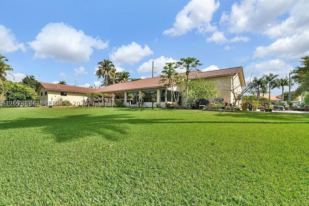 House in Weston, Florida, United States 3 - 18698038