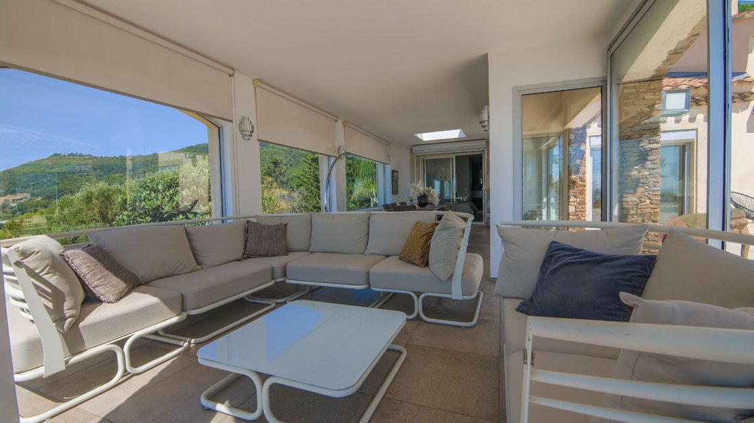 Villa in Carqueiranne, Provence-Alpes-Côte d'Azur, France 5 - 18635097