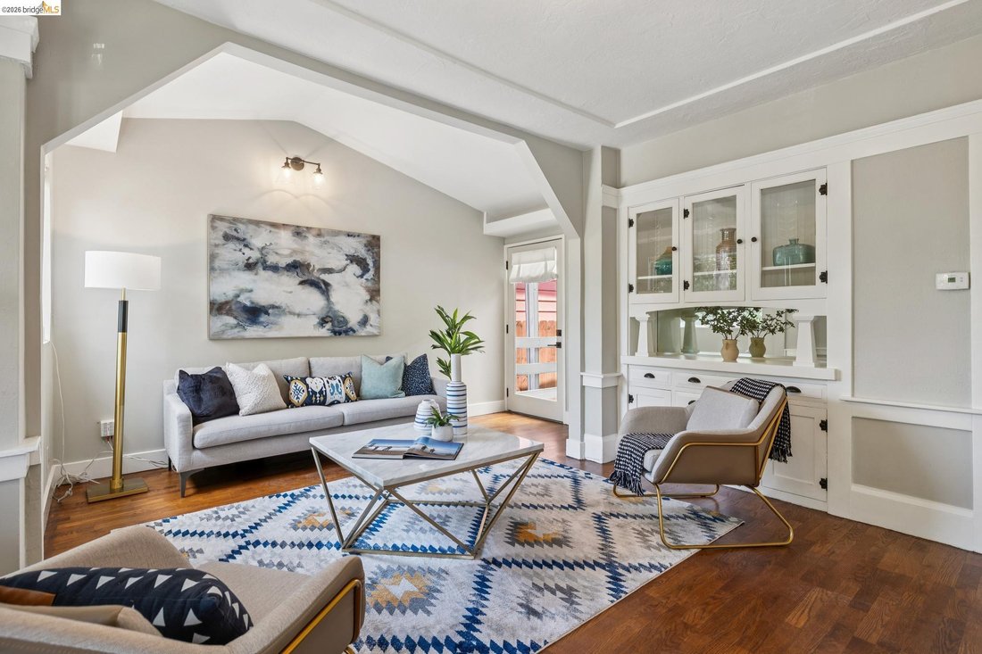 House in Oakland, California, United States 3 - 18698002