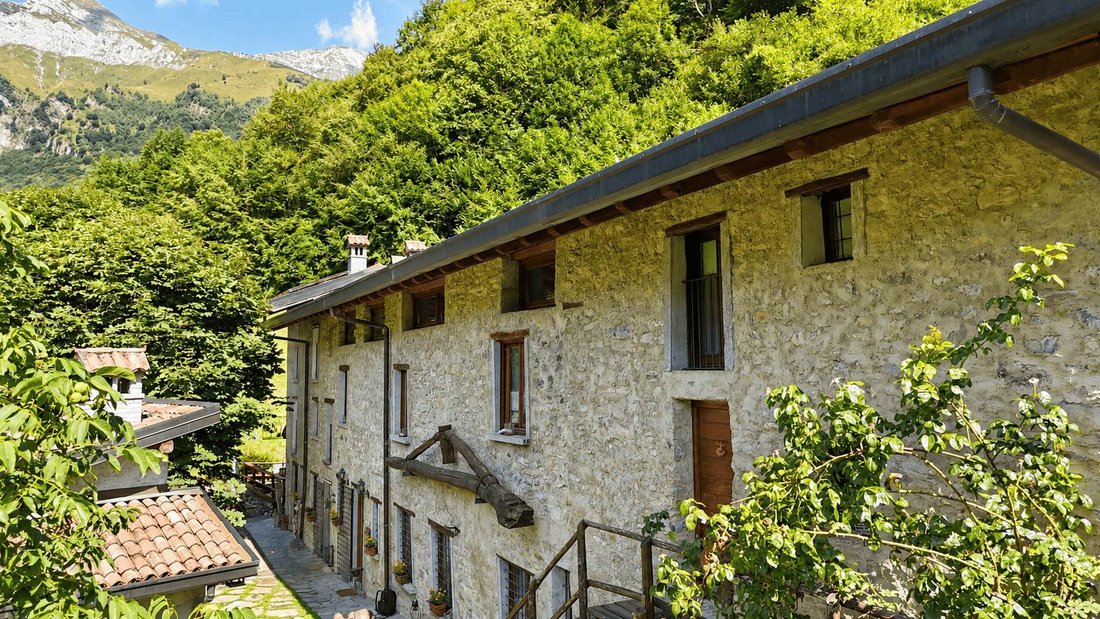 Villa in Pasturo, Lombardy, Italy 5 - 18699025