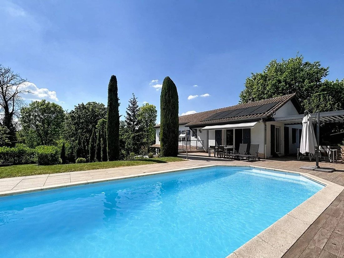House in Écully, Auvergne-Rhône-Alpes, France 1 - 17755962
