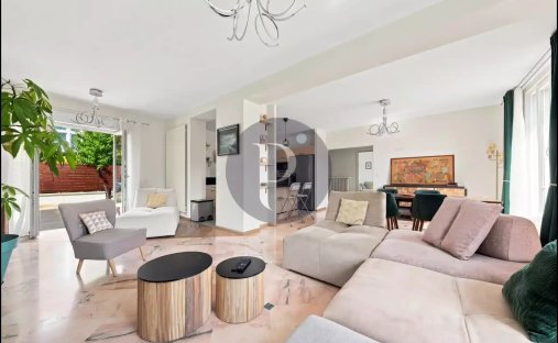 House in Centre, L'Haÿ-les-Roses, France 1