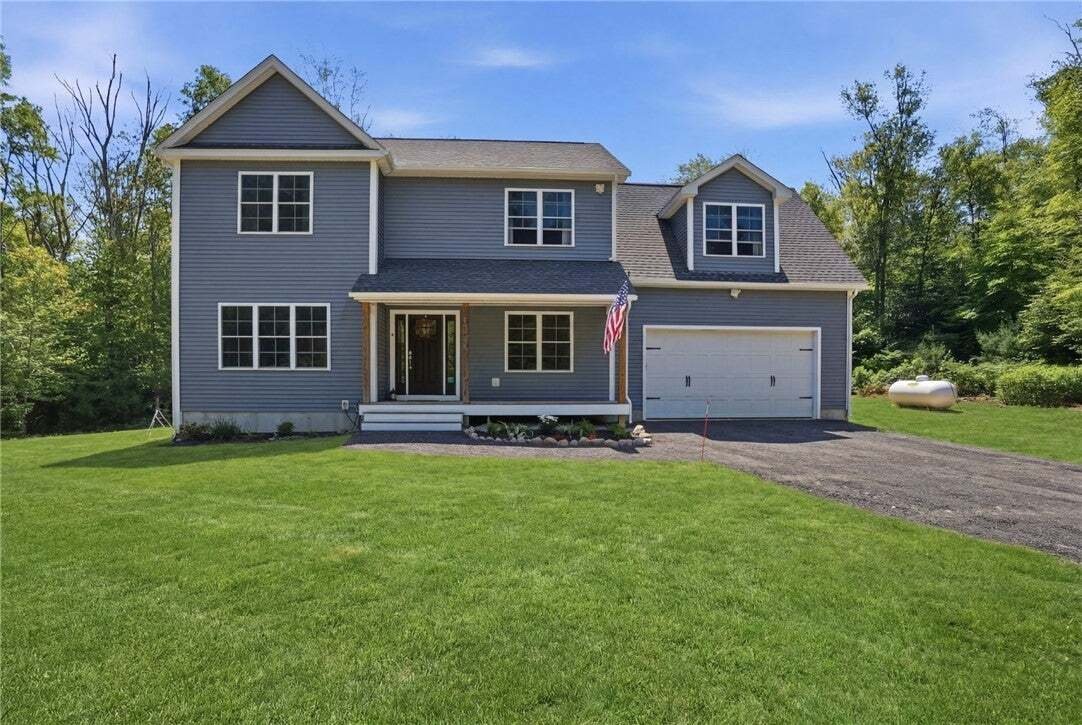 Casa a Burrillville, Rhode Island, Stati Uniti 1 - 18697451