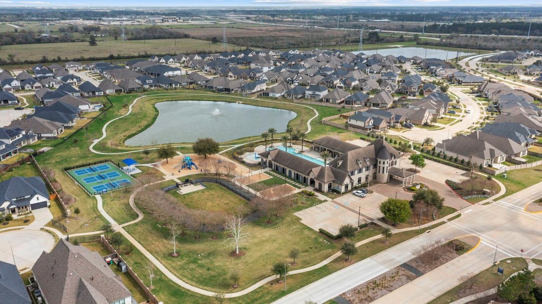 House in Tomball, Texas, United States 4 - 18698721