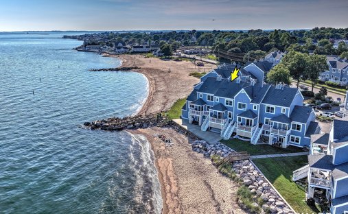 Condo in East Haven, Connecticut, United States 1