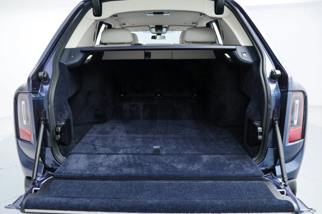 Suv in Costa Mesa, CA, United States 4 - 18699581