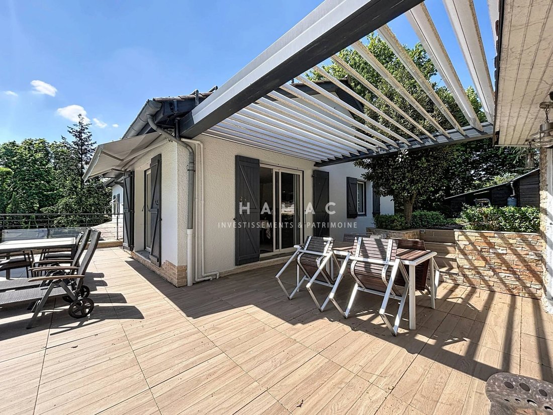 House in Écully, Auvergne-Rhône-Alpes, France 2 - 17755962